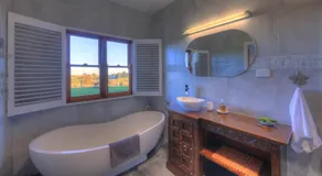 Bridle Guesthouse - Image 2