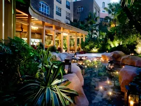 Hangzhou The First World Hotel - Image 3