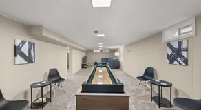 Hot Tub Game Room with Shuffleboard N64 Sleeps 8 - Image 3