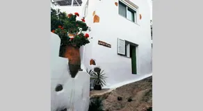 Traditional House Utopia in Pefki, Makry Gialos - Image 5