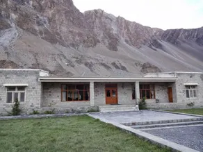 Passu Ambassador Hotel - Image 4
