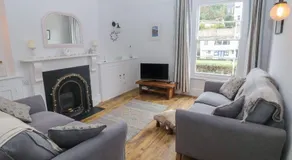 The English School, Flat 2 - Image 2