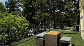 Historic Redesigned Schonbrunn Palace Apartments w Free Parking and 24h Check-in - Image 5