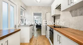 Homely 3-Bedroom Retreat with Garden & Living Room - Image 3