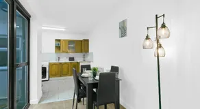 Premium Service Apartment Taunton Ideal for Business and Leisure - Image 5