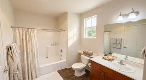 Boardwalk & Marina Retreat - Image 4