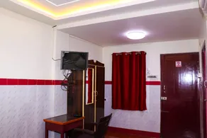 PARI MUTHU VILAS (Temple View Inn) - Image 4