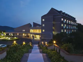 Sakuto Valentine Hotel - Image 1