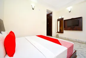 Hotel Vivek Palace - Image 2