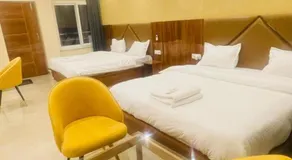 Hotel Blue Moon - Image 3