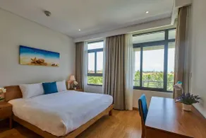 The Ocean Luxury Villa Da Nang - Image 2