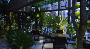 1825 Gallery Hotel - Image 5