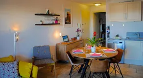 APPART CLIMATISE / TERRASSE A 2 MIN DE LA PLAGE - Image 2