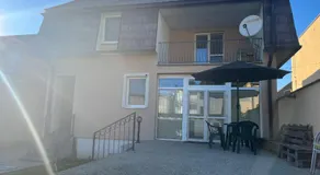 Dom Melissa v malebnej obci Banka - Image 4