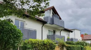 Geräumige Wohnung mit Balkon, Küche & Parkplatz nahe Bahnhof - Image 4