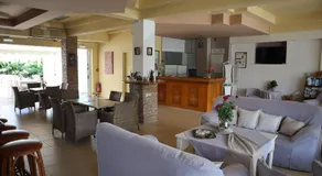 Platanes Hotel Apartments Rethymno - Image 2