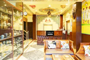 Townhouse Gangapole Amer Road - Image 5