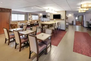 Hampton Inn Peoria-East at the Riverboat Casino - Image 3