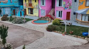 La Fábula-Amarilla - Image 3