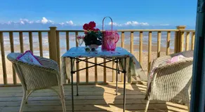 Beautiful seaside Willow Cottage hosted by Whitstable-Holidays - Image 2