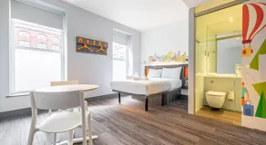 easyHotel Belfast - Image 2