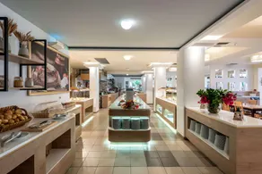Mediterraneo Hotel - Image 2