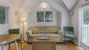 Located in Seaside - Sleeps 4 - Image 2