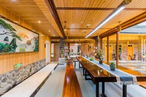 Floral Luxury Nanjing Tulou Chazhiyun Guesthouse - Image 3