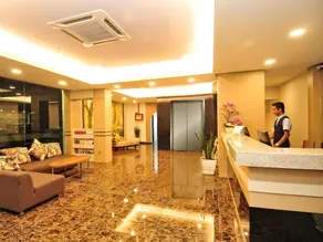Grand CT Hotel - Image 4