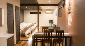 CLIMB INN COCOMO - Image 3