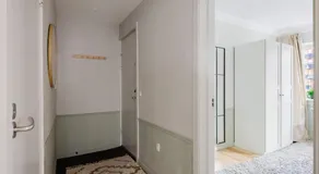 Upscale 3BR Apartment in City Center - Image 3