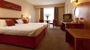 Astoria Hotel Antwerp - Image 2