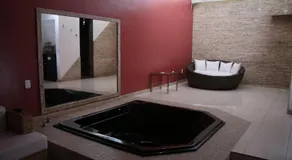 Motel Hollywood - Image 3