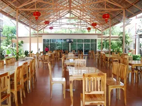 Baiboon Grand Hotel - Image 3
