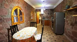 laurier Rose Hostel - Image 3