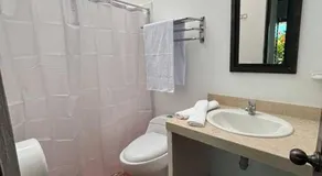 Casa y piscina privada a 10 minutos de la Vega, Cundinamarca - Image 2