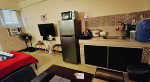 102 Plaza overlooking room - Image 2