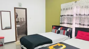 J City Holidays Inn - Image 2