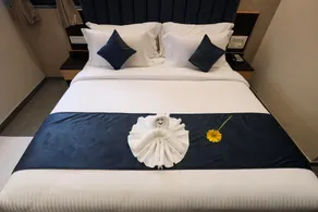 Hotel Radiant Vista - Image 3