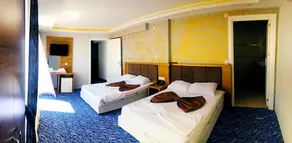 Lavin Garden Hotel - Image 2
