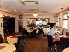 Skyways Hotel - Image 4