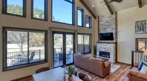 The Gold Hill Chalet - Image 3