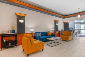 Comfort Inn & Suites Sheboygan I-43 - Image 2