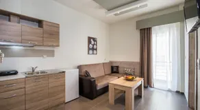 Studios & Apartments Elisabeta - Image 3