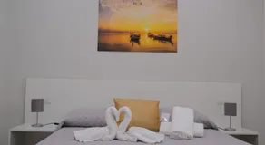Hoa Suites - Image 2