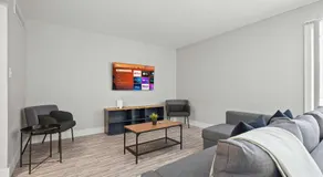 Peaceful Rochester Escape Perfect for Families - Image 2