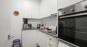 Quart Apartment - Image 5