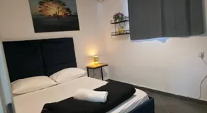 BOND Suites - Image 3