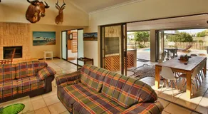 Bailee's Place, Langebaan, 6-sleeper - Image 3