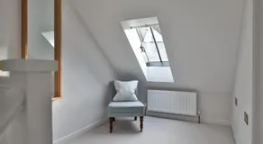 NEW Luxury Devon Barn Conversion - Image 3
